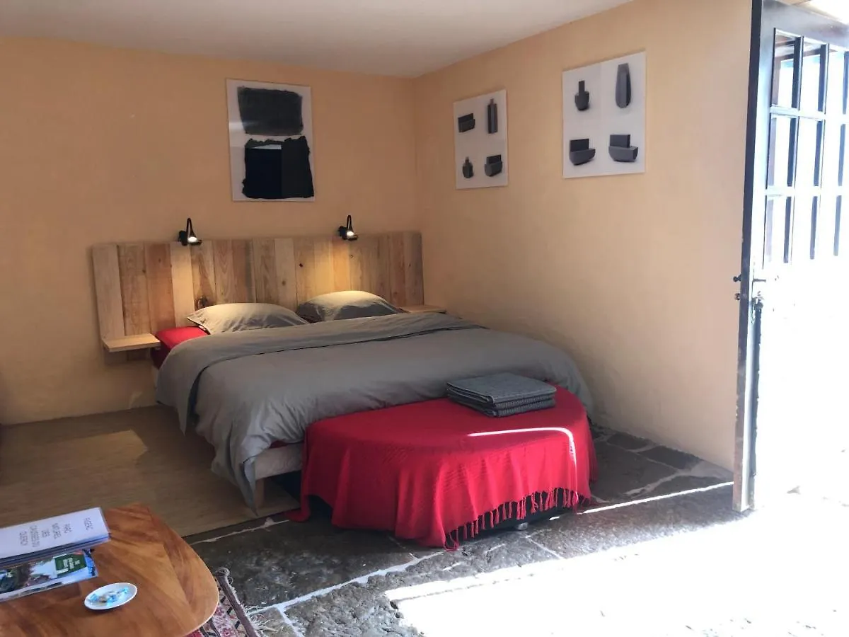 Art En Cele-Chambres D'Hotes Corn 0*,